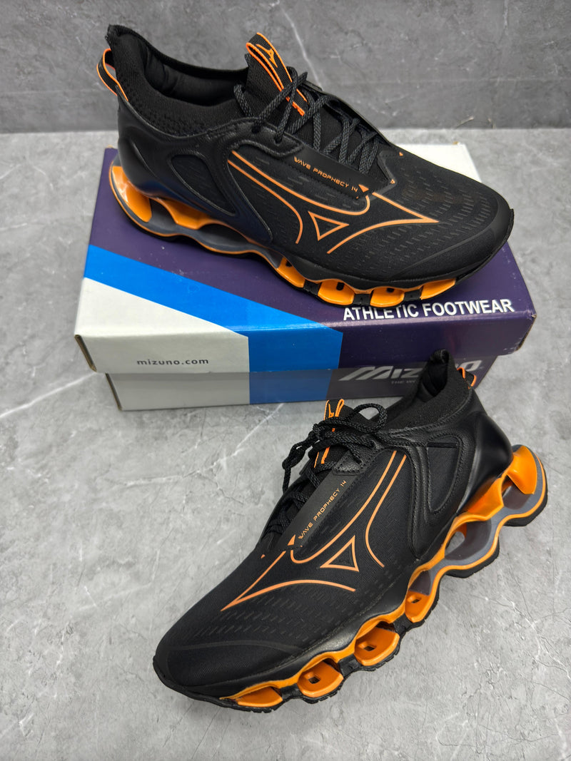 Mizuno prophecy 14 (preto e laranja)