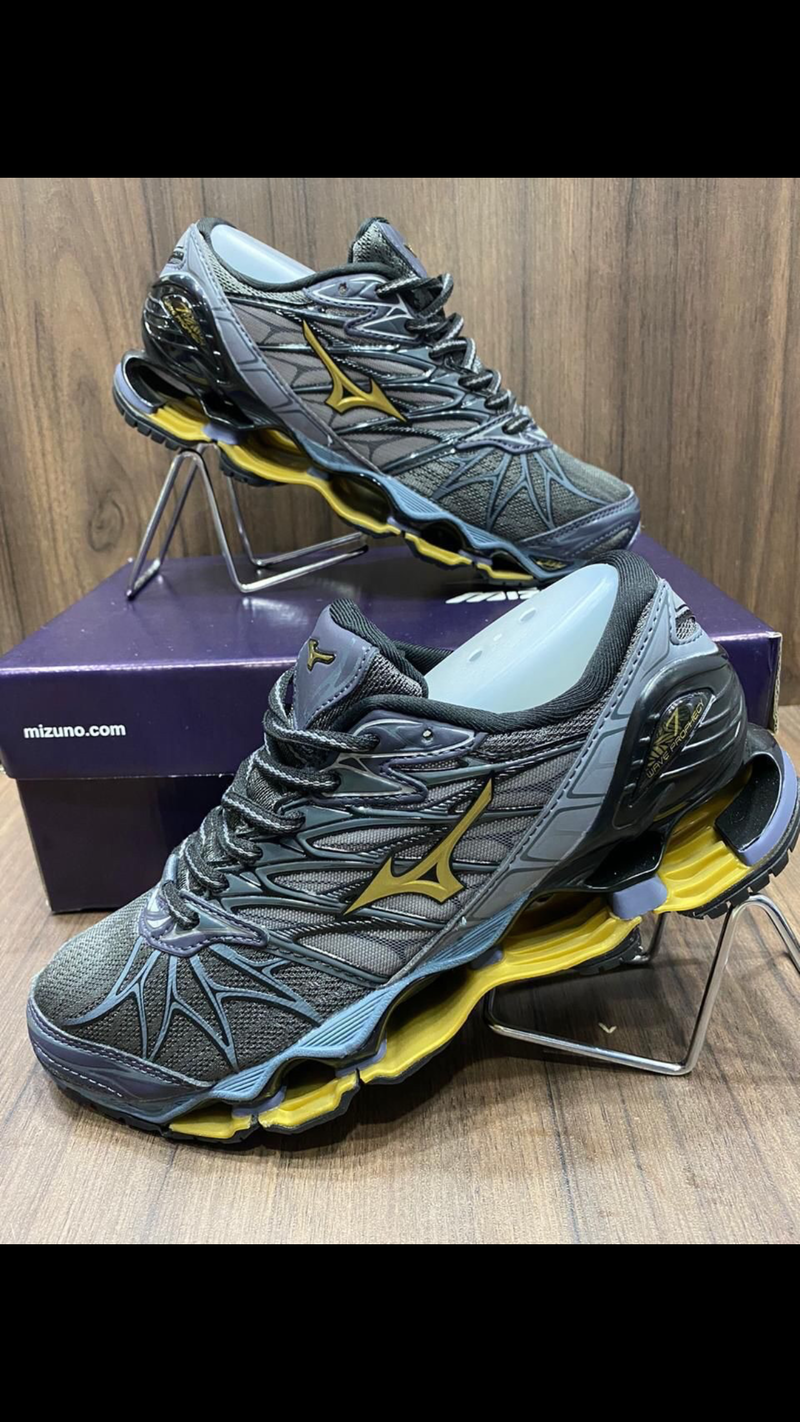 Mizuno prophecy 7 (cinza e dourado)